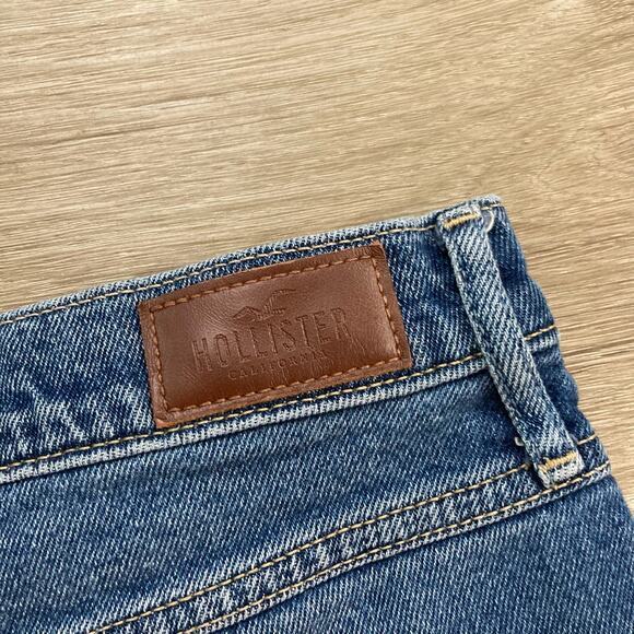 Hollister Women's High-Rise Denim Shorts Sz 1 Blue Floral Embroidered Distressed - Picture 8 of 12